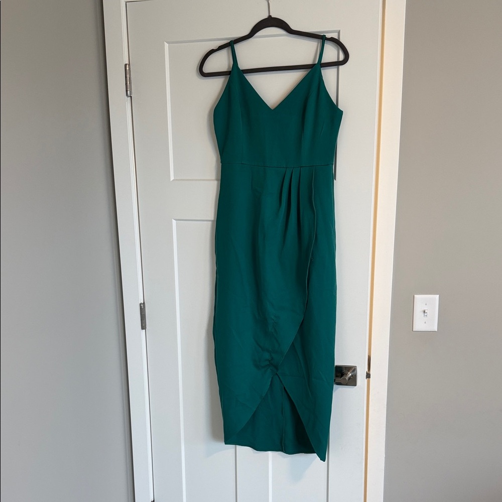 Elegant Green Sleeveless Dress